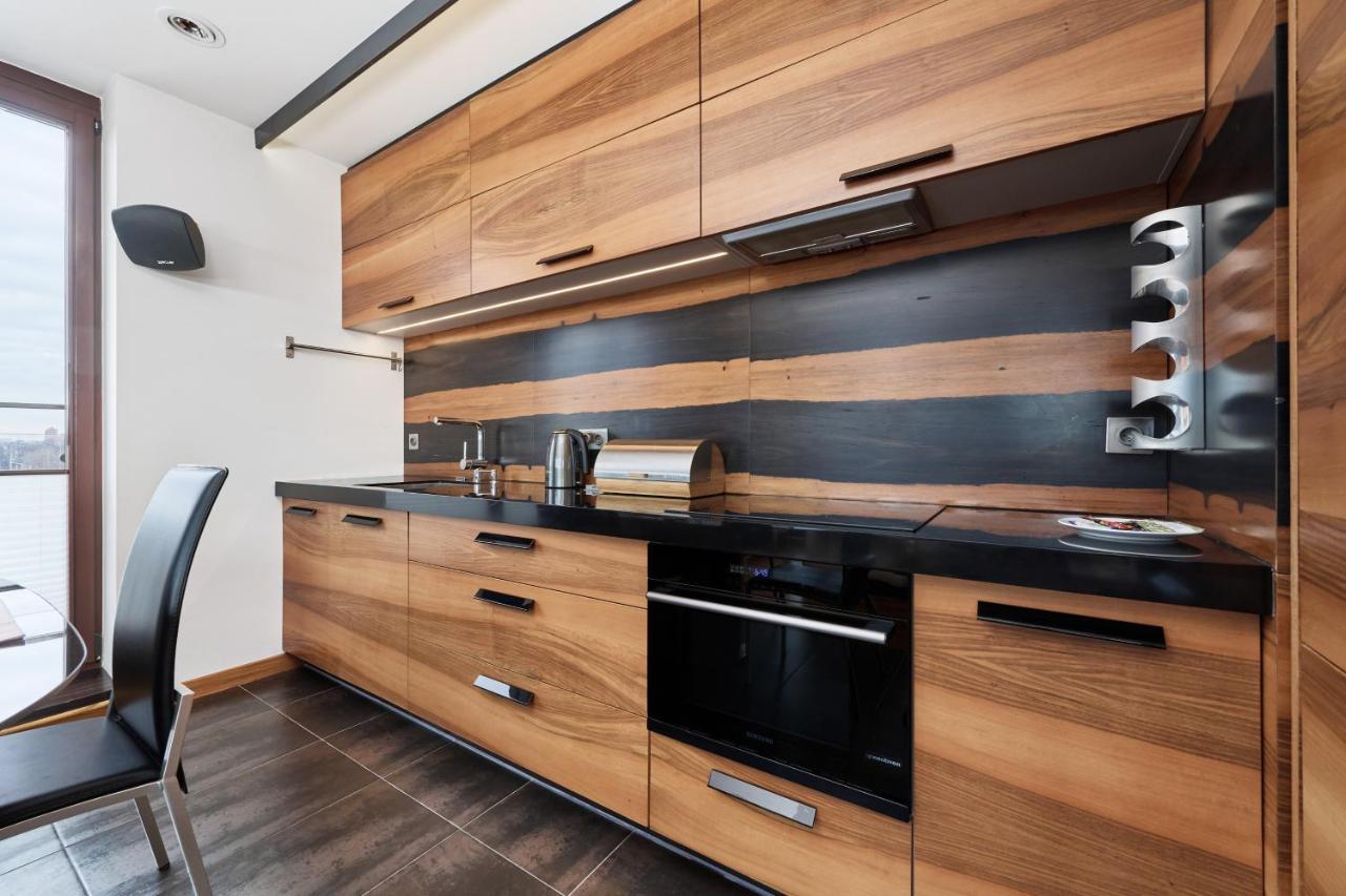 Luxurious Walonska With Underground Garage By Renters Apartament *